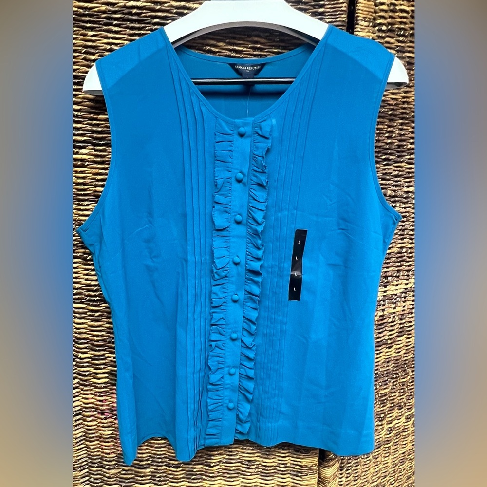 Banana Republic - Blue Sleeveless Top, New with tags‎